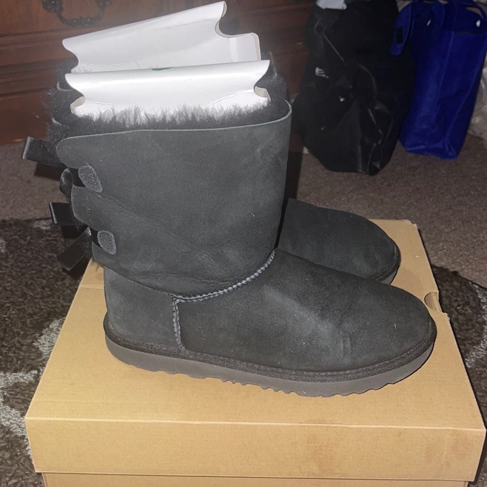 Kids black Ugg Bailey Bow Boot